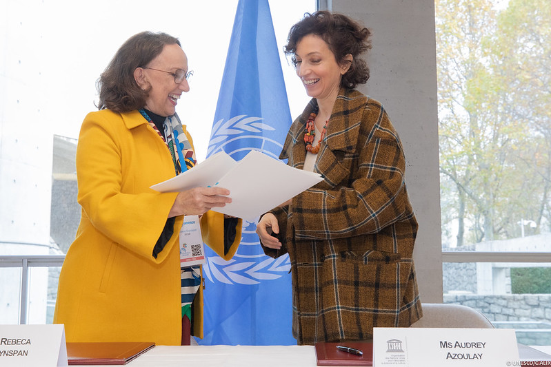 La secretaria general iberoamericana, Rebeca Grynspan, y la directora general de la UNESCO, Audrey Azoulay